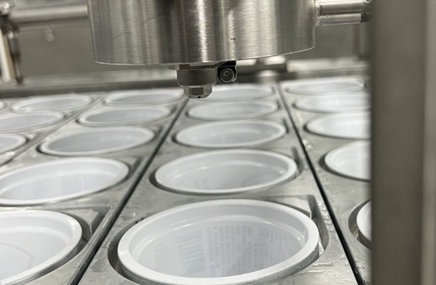 Sữa chua bát sử dụng ion gió làm sạch