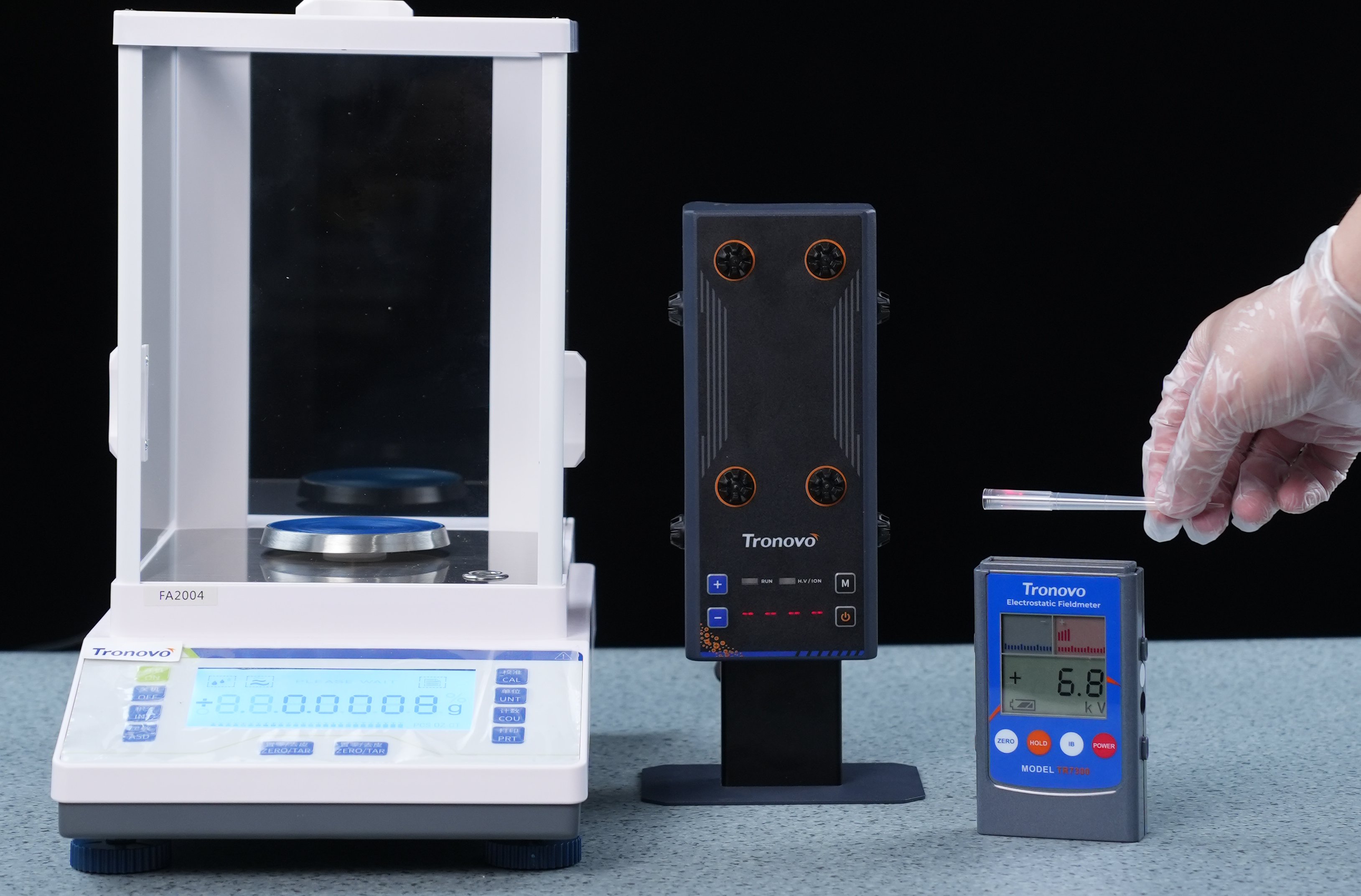 Bộ khử tĩnh điện không gian giải quyết vấn đề cân cấp mg của ống nghiệm y tế